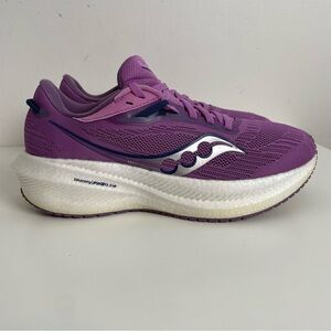 Saucony Triumph 21 Running Shoes Women's Size 9 Purple Sneakers Grape Gym